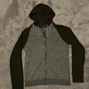 Nice Casual Zip-up hoodie
